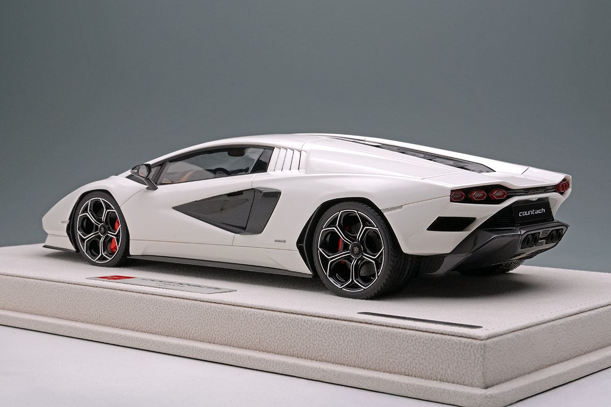 Make Up EIDOLON EML160A 1/18 Lamborghini Countach LPI 800-4 2022 Pearl White
