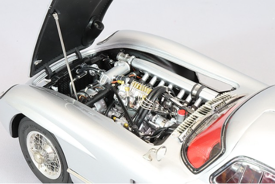 CMC CMC-076 1/18 Mercedes-Benz 300 SLR Coupe Gullwing 1955 Silver Diecast