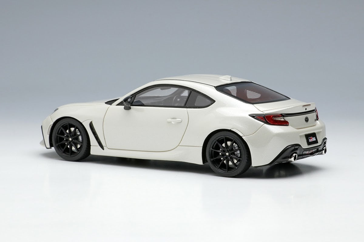 Make Up EIDOLON EM659B 1/43 Toyota GR86 RZ Crystal White Pearl 2021