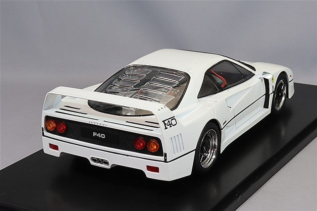KK Scale KKDC180695 1/18 Ferrari F40 Brunei White Supercar