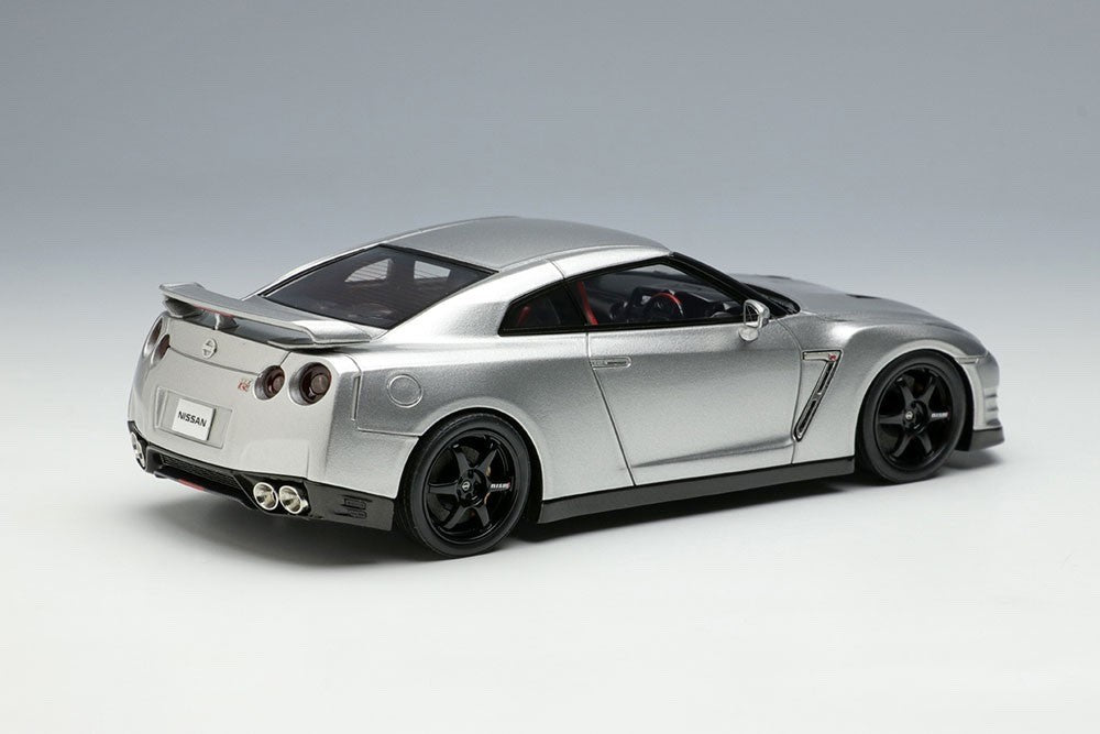 Make Up EIDOLON EM683C 1/43 Nissan GT-R Track Nismo Ultimate Metal Silver