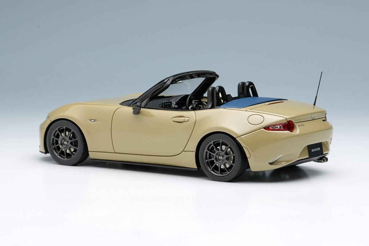 Make Up EIDOLON EM764G 1/43 Mazda Roadster ND 990S 2022 Zircon Sand Metallic