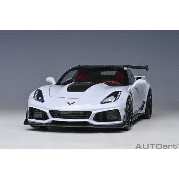 AUTOart 71277 1/18 Chevrolet Corvette C7 ZR1 Gray Metallic Die-cast Model Car