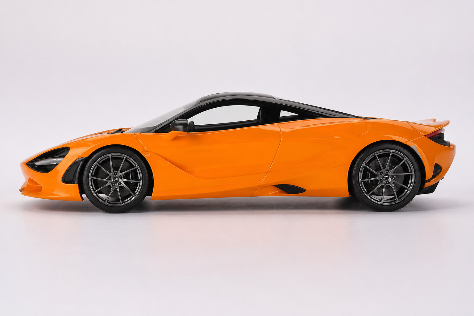 Top Speed TS0547 1/18 McLaren 750S 2023 McLaren Orange Resin