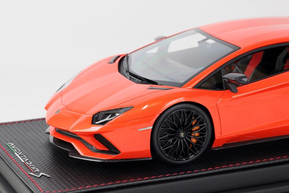 MR Collection LAMBO27C 1/18 Lamborghini Aventador S 2017 Arancio Argos Resin