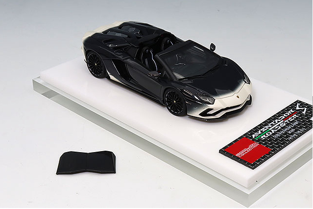 EIDOLON EM767C 1/43 Lamborghini Aventador S Roadster 50th Japan 2018 Bianco