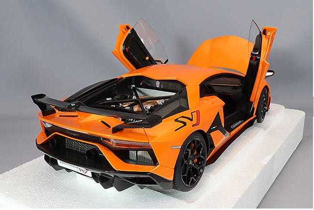 AUTOart 79218 1/18 Lamborghini Aventador SVJ Pearl Orange Composite