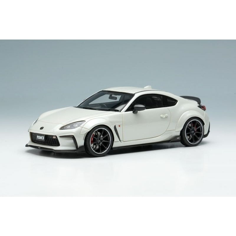 EIDOLON EM725B – 1/43 TOM’S GR86 Wide Body 2022 “Crystal White Pearl” Resin