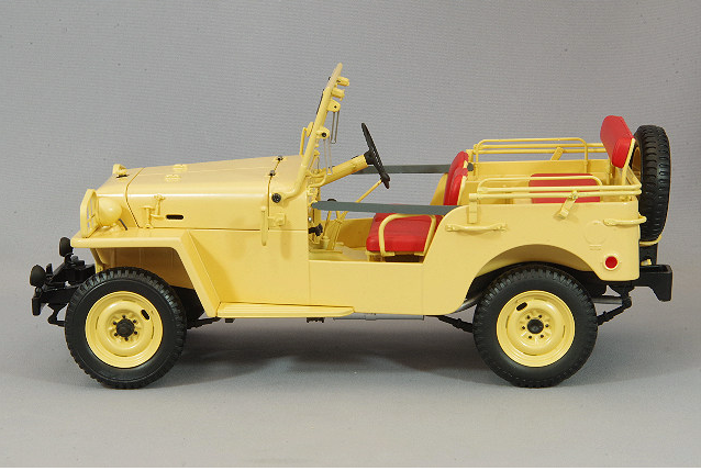 Kyosho KS08959BE 1/18 Toyota Land Cruiser BJ Classic 4x4 Beige Diecast