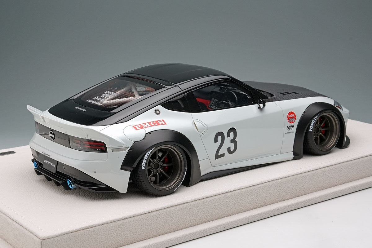 Make Up EIDOLON EML137B 1/18 LB nation Nissan Fairlady Z RZ34 Pearl White