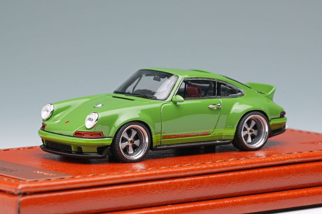 Make Up Titan64 TM004B 1/64 Singer DLS Green Limited Edition