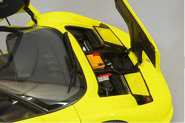 AUTOart 70918 1/18 Bugatti EB110 Super Sport N/A Yellow