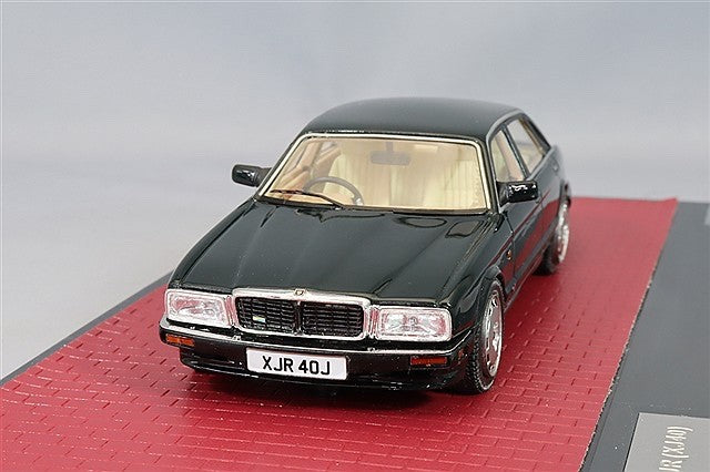 Matrix MX41001263 1/43 Jaguar XJR XJ40 1991-94 British Racing Green Resin