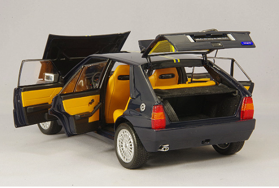 Kyosho KS08343H 1/18 Lancia Integrale Evo II Club Hi-Fi Blue Diecast
