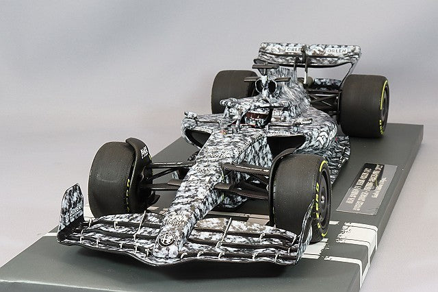 Minichamps MC117229988 1/18 Alfa Romeo C42 2022 Test Resin