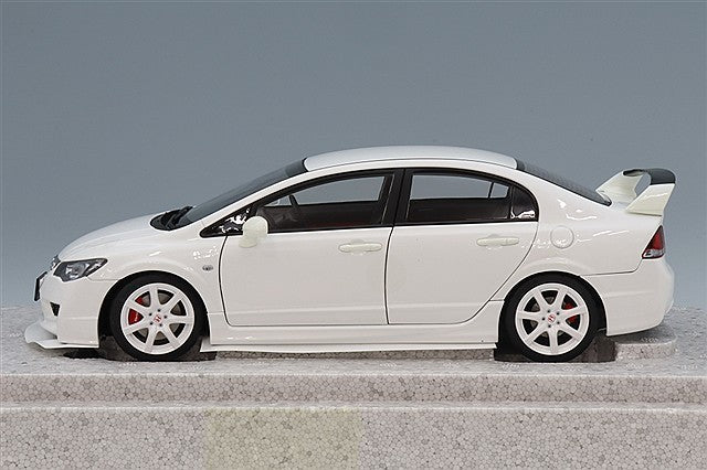 MOTORHELIX FS-M85404 1/18 Honda Civic Type R FD2 2007 White