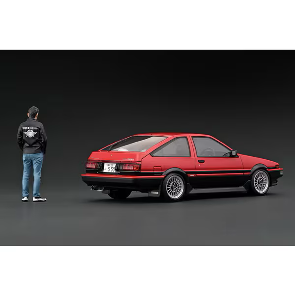 Ignition Model IG3281 1/18 Toyota Sprinter Trueno AE86 GT Apex Red/Black Manabu
