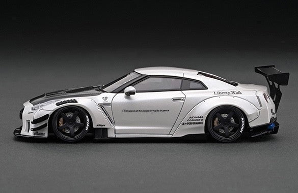 Ignition Model IG2553 1/43 LB-WORKS Nissan GT-R R35 White w/ Figure Resin