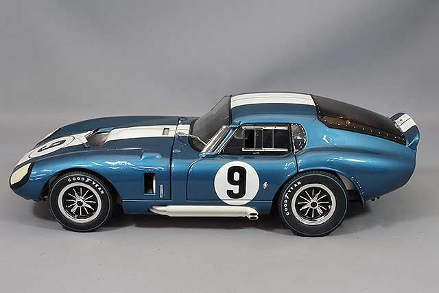 EXOTO RLG18009B 1/18 Shelby Cobra Daytona 1965 Le Mans No.9
