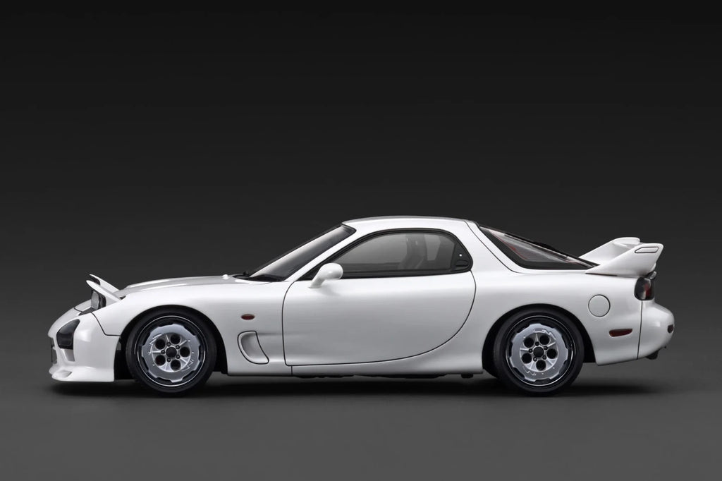 Ignition Model IG3942 1/18 Mazda RX-7 Mazdaspeed FD3S White Resin