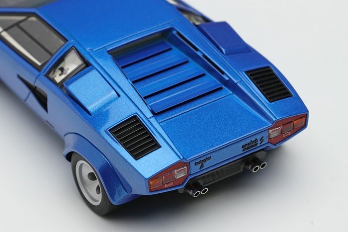 Make Up EIDOLON EM651A 1/43 Lamborghini Countach LP5000S Metallic Blue 1982