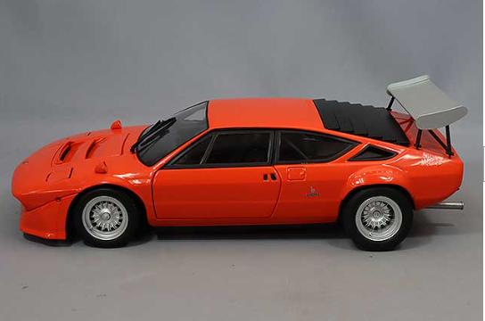 Kyosho KS08445P 1/18 Lamborghini Urraco Rally Orange Openable Diecast