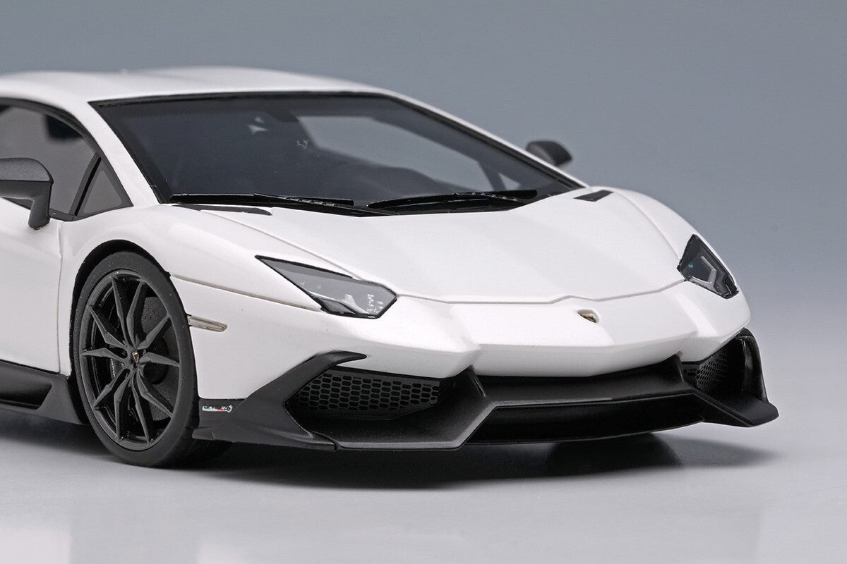 Eidolon EM285K 1/43 Lamborghini Aventador LP720-4 50° Anniversario 2013 White