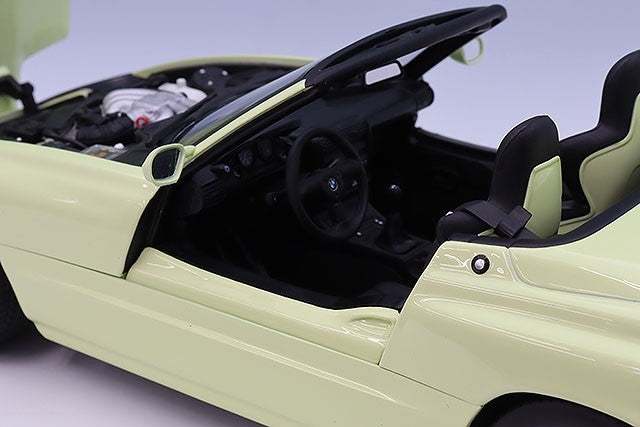 Minichamps MC180020104 1/18 BMW Z1 1988 Yellow Die-cast