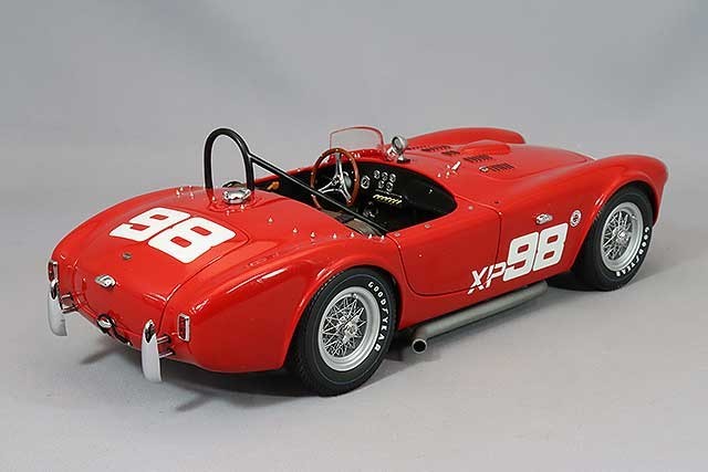 EXOTO RLG18125AC 1/18 AC Cobra 260 First Racing Car 1962