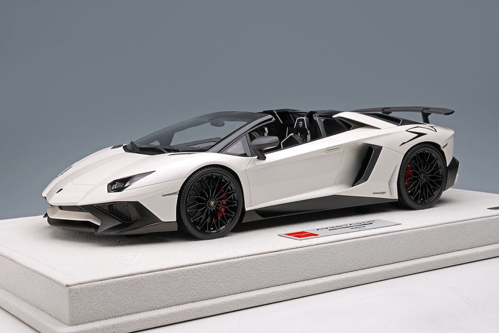EIDOLON EML007C 1/18 Lamborghini Aventador LP750-4 SV Roadster 2015 Pearl White