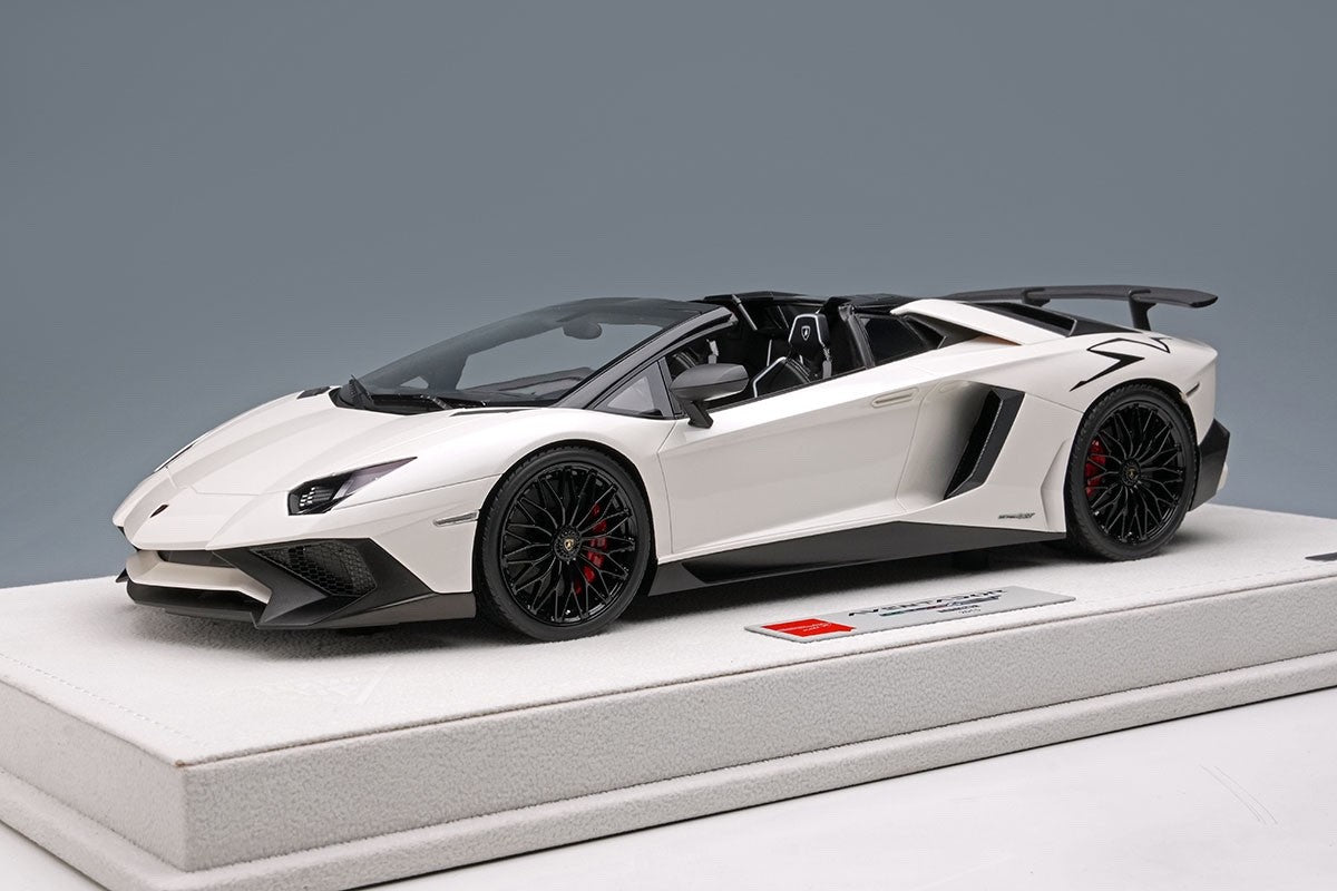 EIDOLON EML007C 1/18 Lamborghini Aventador LP750-4 SV Roadster 2015 Pearl White