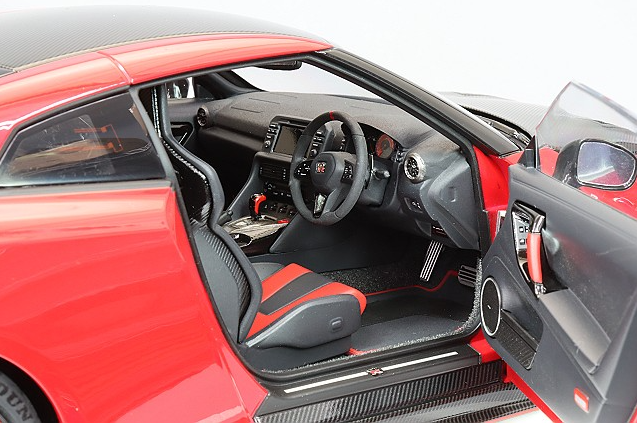 AUTOart 77502 1/18 Nissan GT-R R35 NISMO Special Edition Vibrant Red