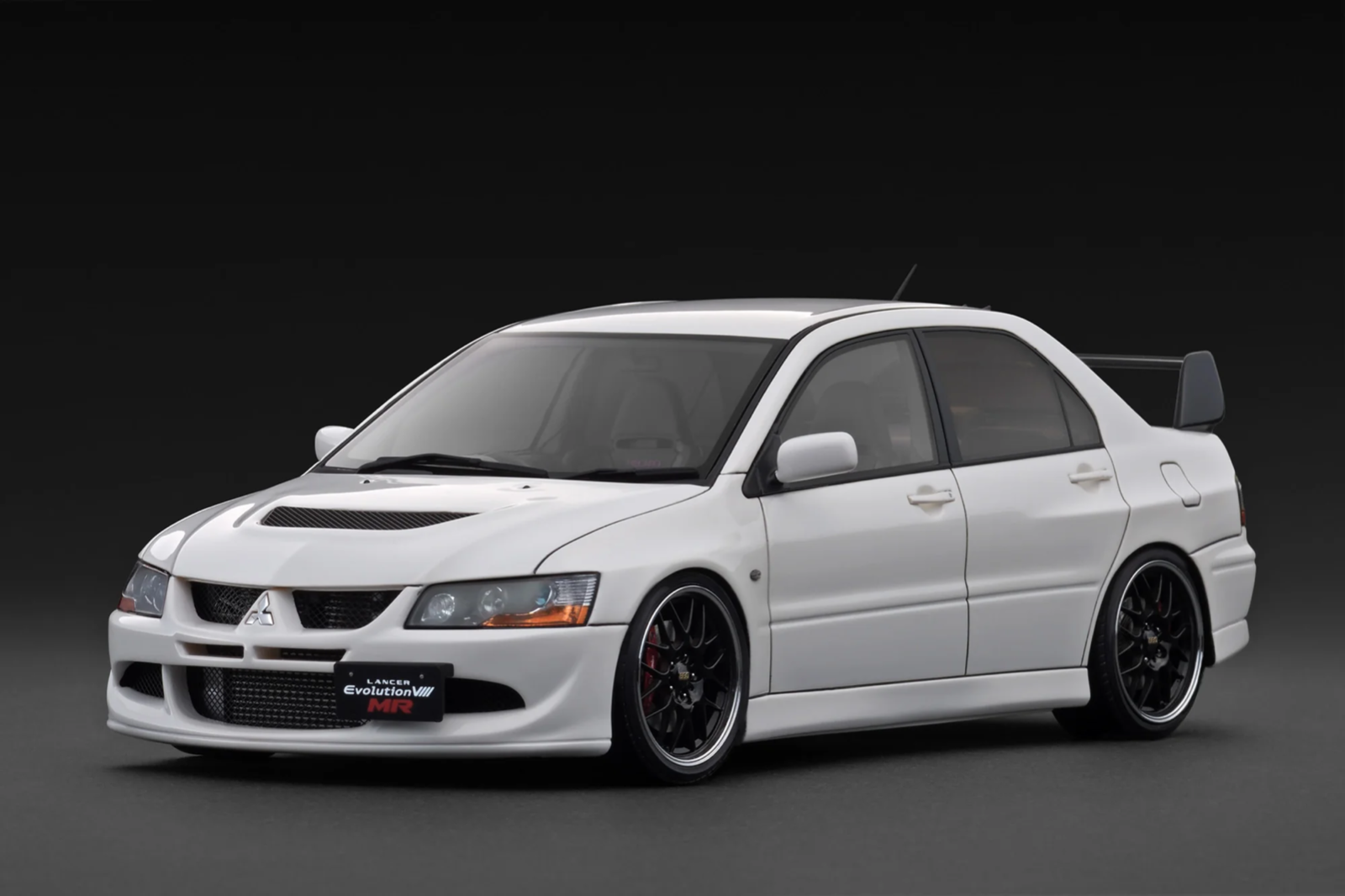 Ignition Model IG3835 1/18 Mitsubishi Lancer Evolution VIII MR CT9A White