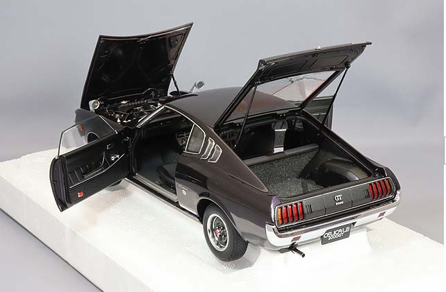 AUTOart 78769 1/18 Toyota Celica 2000GT RA25 1973 Dark Purple Met