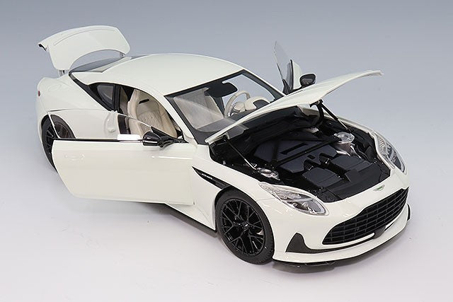 XiaoGuang Model XGM8250628YG 1/18 Aston Martin DB12 White Glow