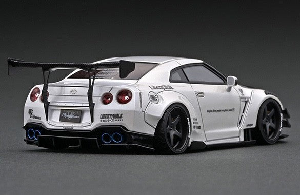 Ignition Model IG2553 1/43 LB-WORKS Nissan GT-R R35 White w/ Figure Resin