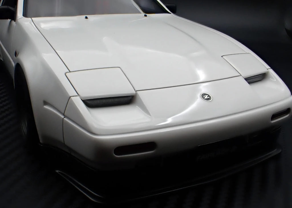 Ignition Model IG3894 1/18 Nissan Fairlady Z 300ZR Z31 White Resin