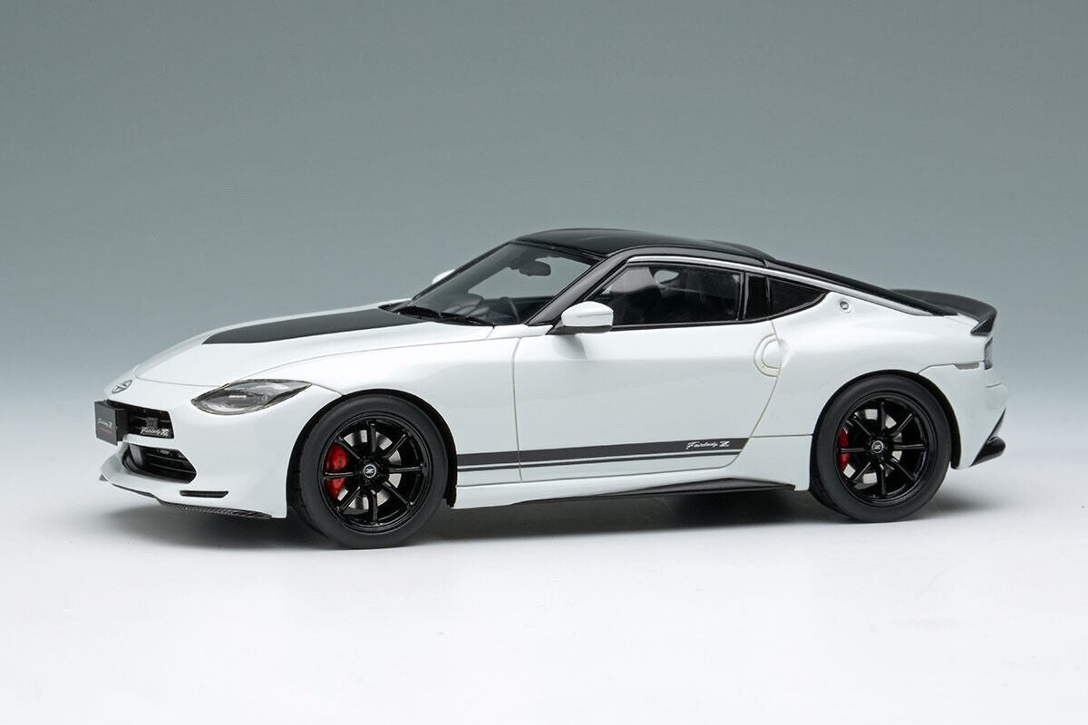 Make UpEidolon EM735B 1/43 Nissan Fairlady Z Customized Edition 2024 White/Black