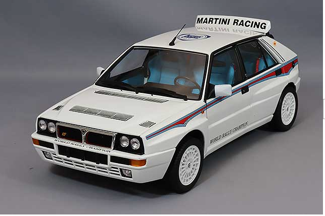 Kyosho KS08344E 1/18 Lancia Delta Integrale Integrale 6 White Diecast