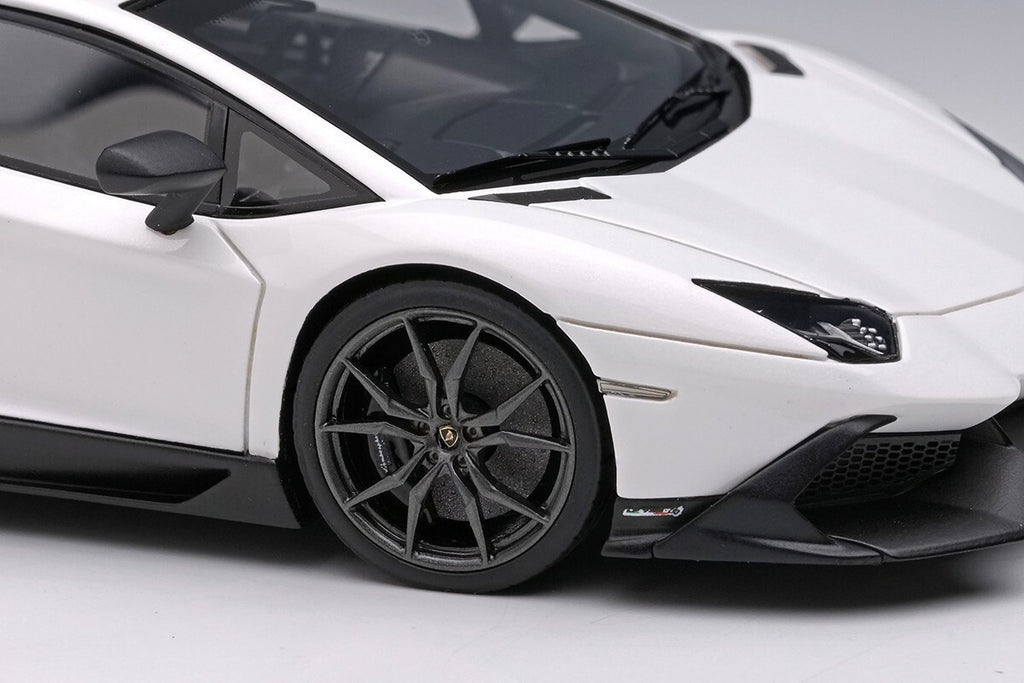 Eidolon EM285K 1/43 Lamborghini Aventador LP720-4 50° Anniversario 2013 White