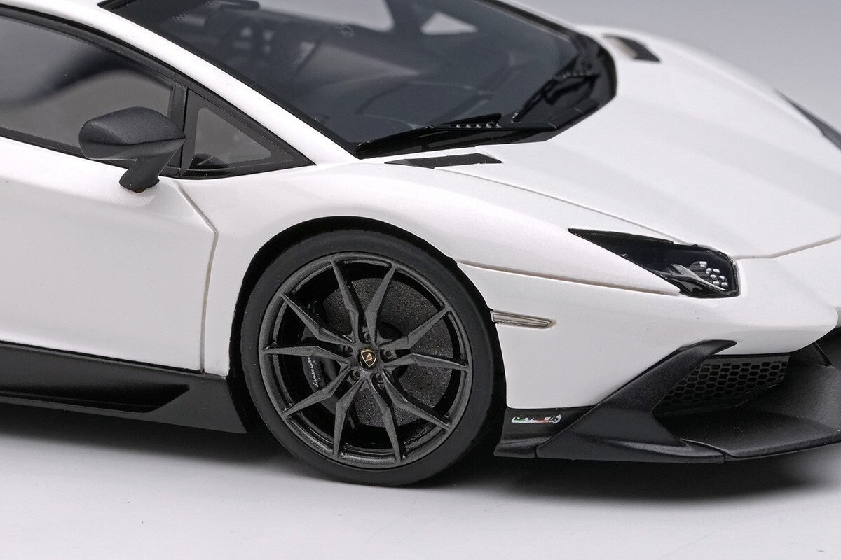Eidolon EM285K 1/43 Lamborghini Aventador LP720-4 50° Anniversario 2013 White