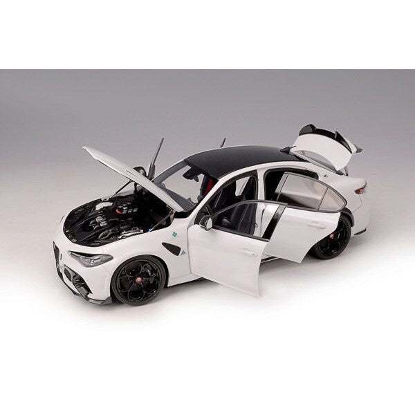 MOTORHELIX M89003 1/18 Alfa Romeo Giulia GTA Bianco Trofeo White Diecast Model