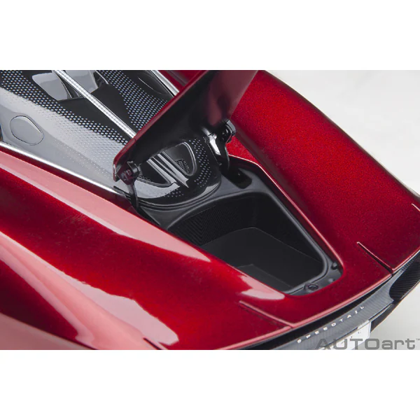 AUTOart 76087 1/18 McLaren Speedtail Metallic Red Die-Cast Model Car