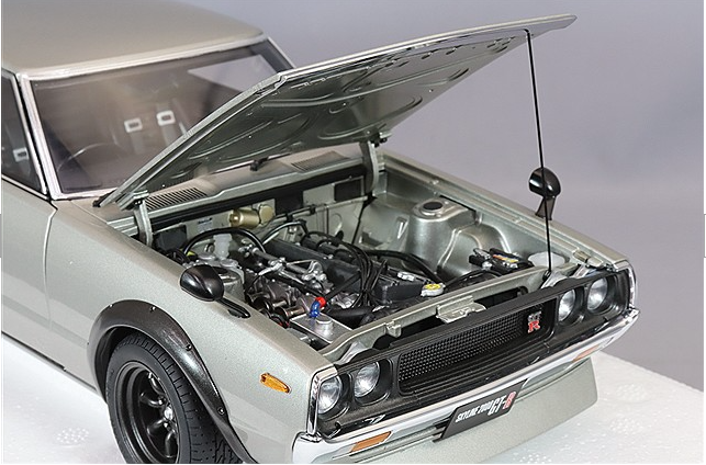 AUTOart 77466 1/18 Nissan Skyline 2000GT-R KPGC110 Tuned Silver