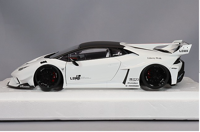 AUTOart 79125 1/18 Lamborghini Huracan GT LB-Silhouette White Composite