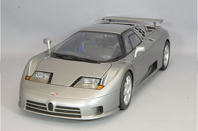 AUTOart 70916 1/18 Bugatti EB110 SS Silver Metallic