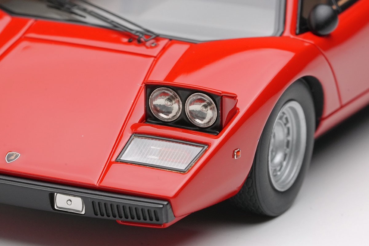 EIDOLON EM822B 1/43 Lamborghini Countach LP400 1974 Headlamp Open Red Resin