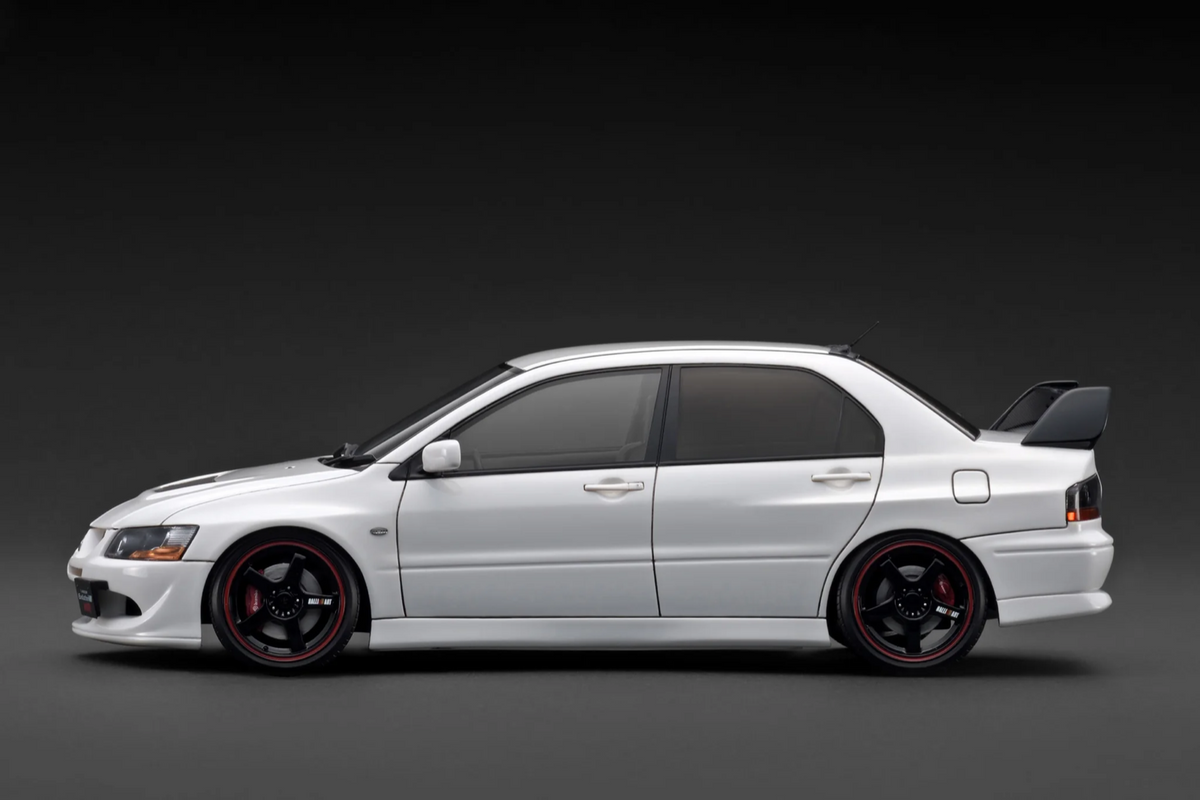 Ignition Model IG3836 1/18 Mitsubishi Lancer Evolution VIII MR CT9A White