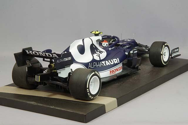 Minichamps MC117210110 1/18 AlphaTauri AT2 Bahrain 2021 Resin