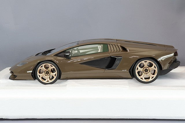 TOP SPEED TS0441 1/18 Lamborghini Countach LPI 800-4 Dark Bronze